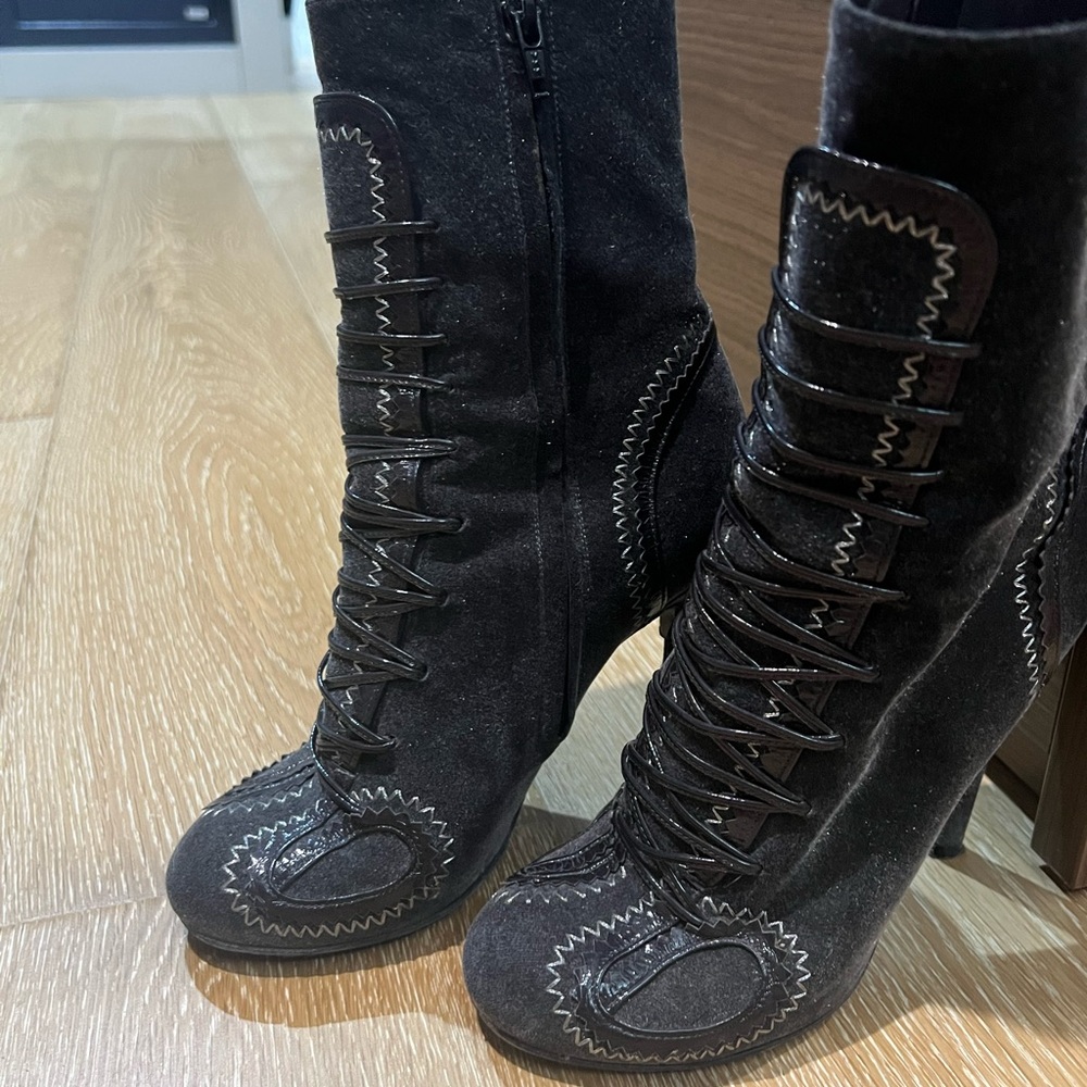 Black Lace-Up Boots
